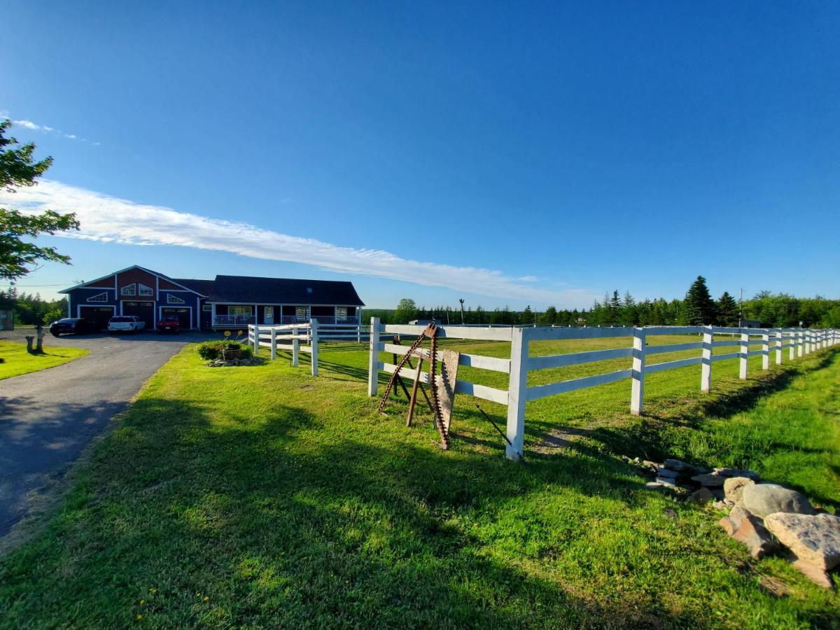 Back Home Bed And Breakfast Membertou Eksteriør bilde
