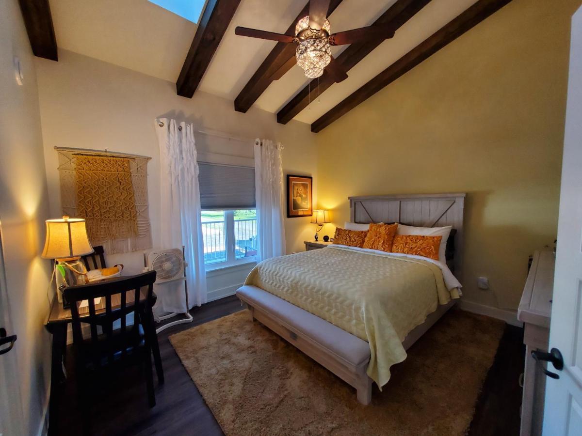 Back Home Bed And Breakfast Membertou Eksteriør bilde