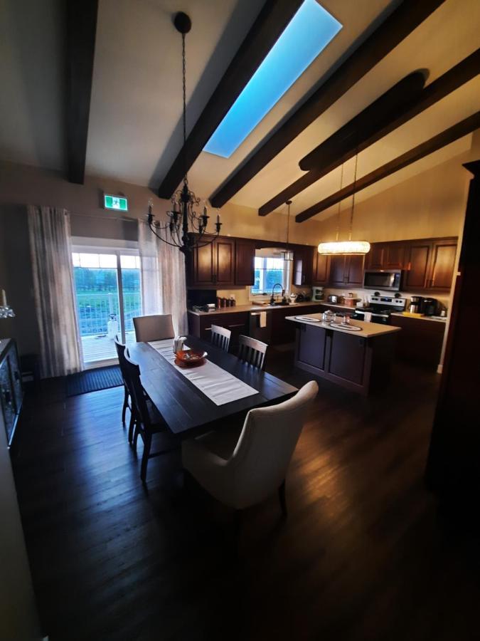 Back Home Bed And Breakfast Membertou Eksteriør bilde